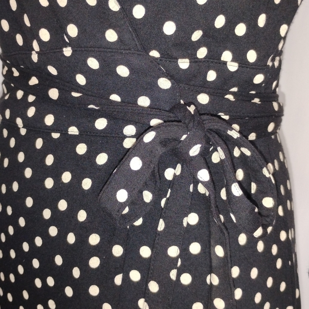 CLASSIC RAYON KNIT WRAP DRESS - Picture 5 of 10